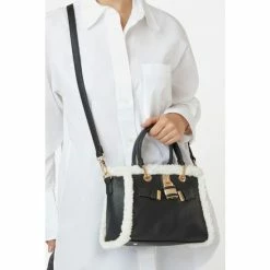 Dune London Dinidewsbury Small Black Shearling Bag -Dune London Sales unnamed file 4056