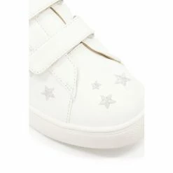 Dune London Girls Leather Star Stitch Velcro Fastened White Trainers 6 Dune London Girls Leather Star Stitch Velcro Fastened White Trainers -Dune London Sales unnamed file 4772