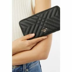 Dune London Korria Quilted Zip Around Black Purse -Dune London Sales unnamed file 5177