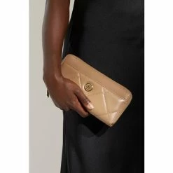 Dune London Kingsbury Leather Quilt Zip Aro Brown Purse 8 Dune London Kingsbury Leather Quilt Zip Aro Brown Purse -Dune London Sales unnamed file 5236