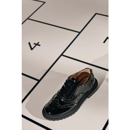 Dune London Girls Leather Tracker Sole Black Brogue Shoes 7 Dune London Girls Leather Tracker Sole Black Brogue Shoes - Image 5